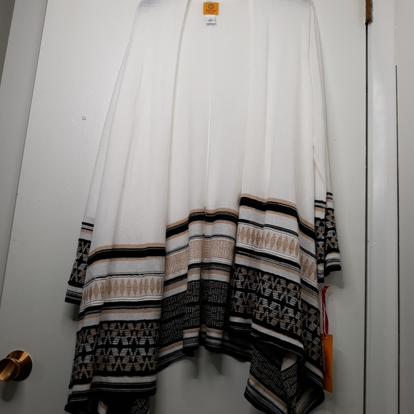 Ruby Rd.White Cardigans - Picture 10 of 11